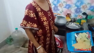 Marathi Village Aunty Fucking Tight Pussy In kitchen with Nephew