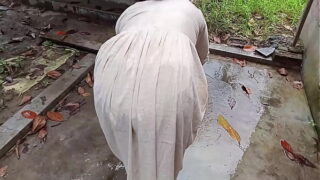 Mumbai Village AUnt Doggystyle Fucked By Boyfriend In Outdoor